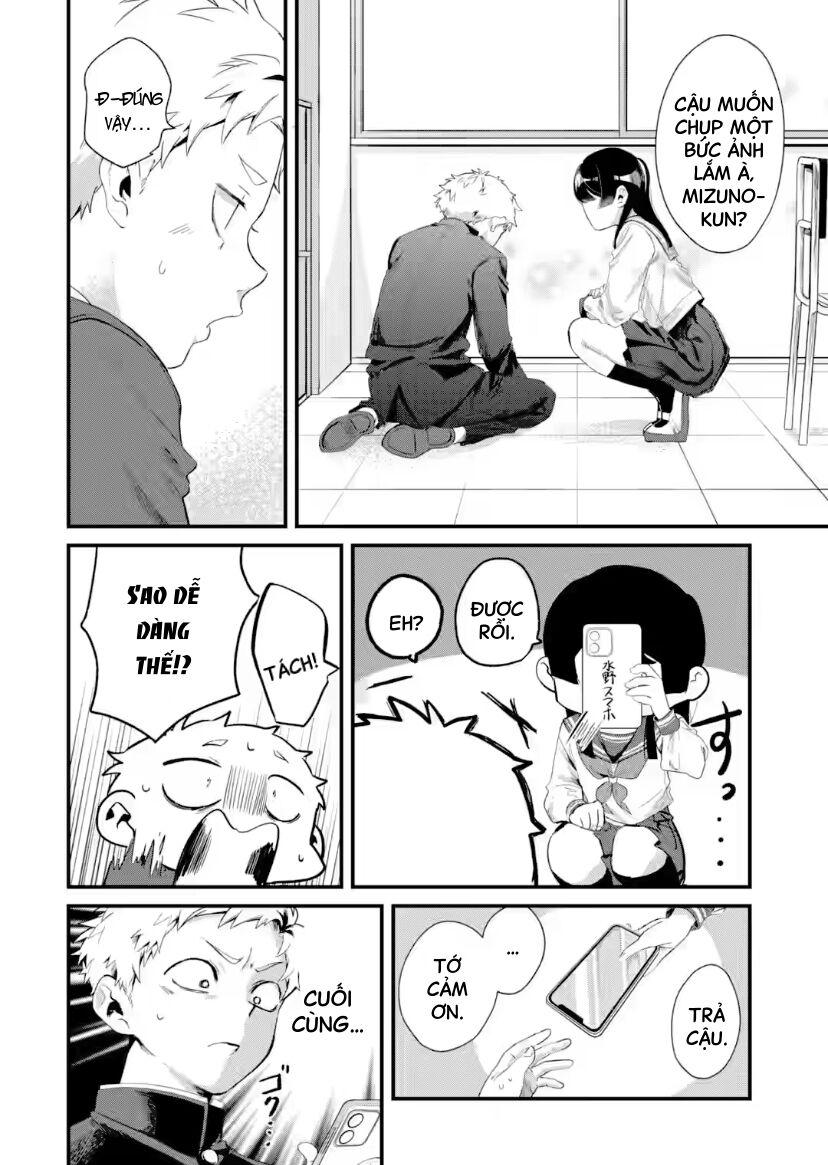 Cô Bạn Wakao-San Bàn Bên Có Vẻ Nhìn Thấy Gương Mặt Của Tôi Nhưng Tôi Thì Không: Chapter 10