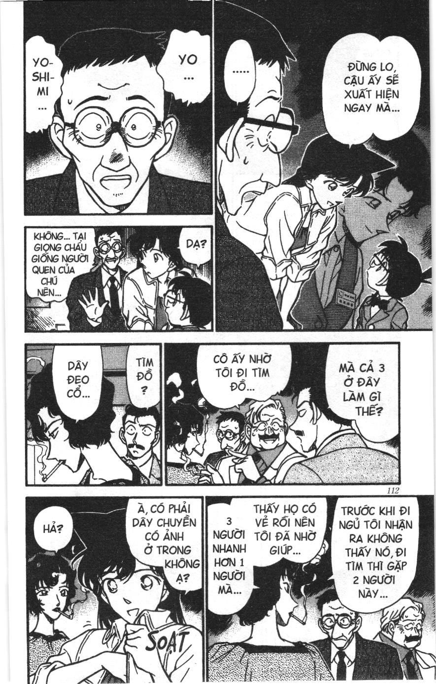 Thám tử lừng danh Conan Loạt truyện tranh: Chapter 238