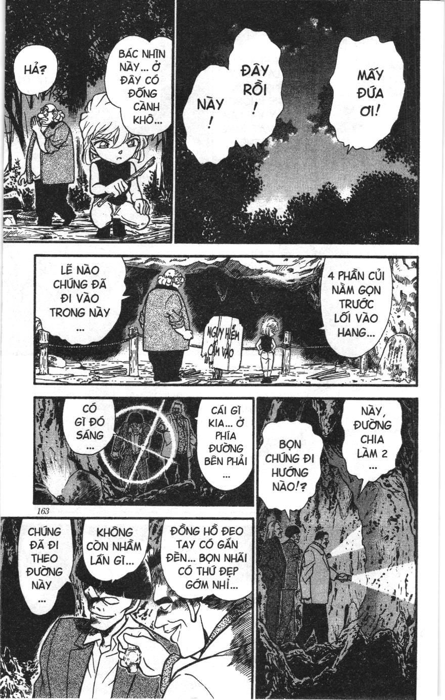 Thám tử lừng danh Conan Loạt truyện tranh: Chapter 262