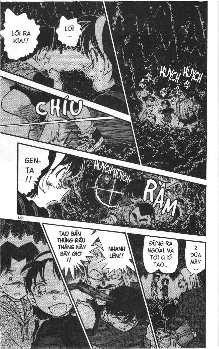 Thám tử lừng danh Conan Loạt truyện tranh: Chapter 263